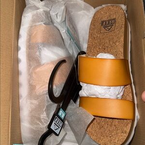 Reef Mustard Slide Sandals NWT